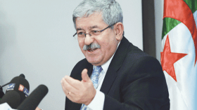 قدماء الأرندي بباتنة يطالبون أويحيى بالرحيل