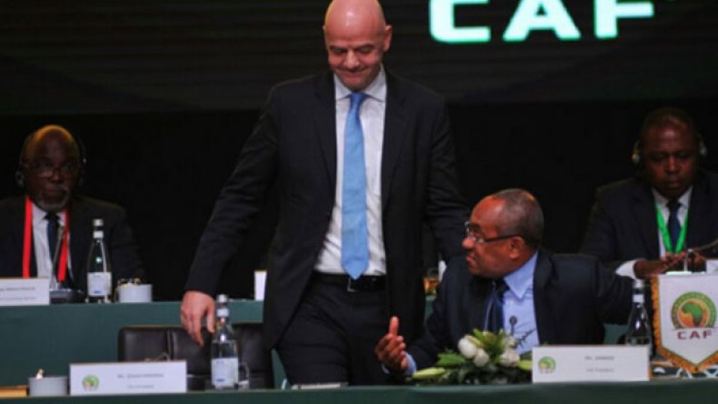 الملغاشي “يضرب” بمذكرة “الفيفا” عرض الحائط و”يتحدى” انفانتينو