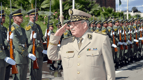 قايد صالح: “عليكم بتسليم أنفسكم للإستفادة من المصالحة الوطنية”