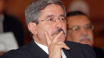 حتى لا ينجح “تجار السياسة”!