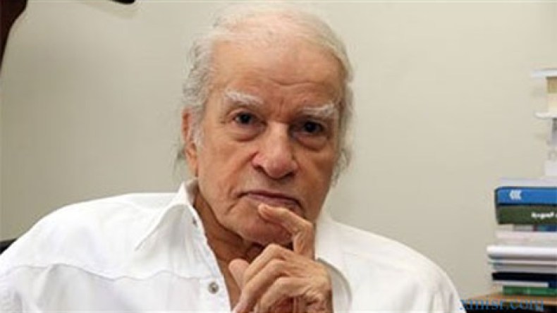 وفاة الصحفي المصري الساخر أحمد رجب