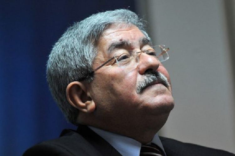 Ouyahia, de nouveau à la barre