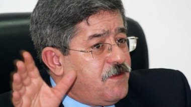 Ahmed Ouyahia démissionne du poste de SG du RND