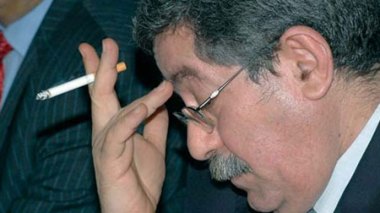 Qu'est-ce qui se tourne dans la tête d'Ahmed Ouyahia?