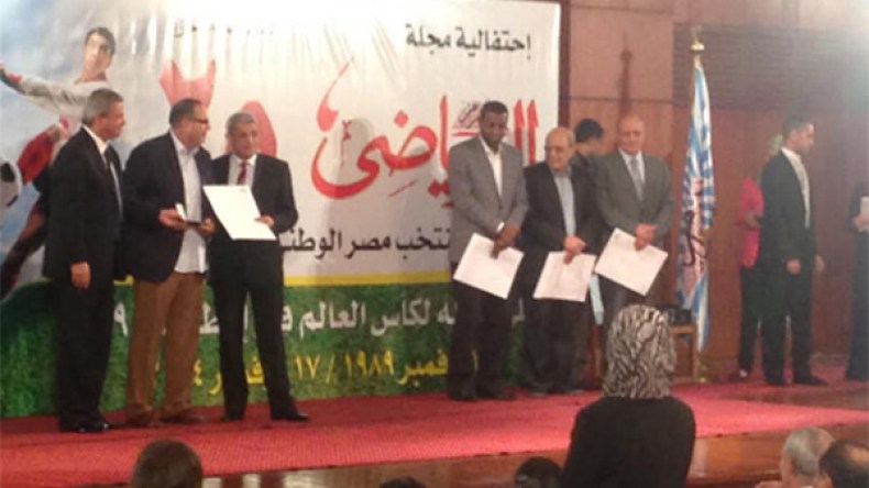 “الأهرام” تكرم نجوم جيل 90 لانتصارهم على “الخضر” قبل 24 سنة