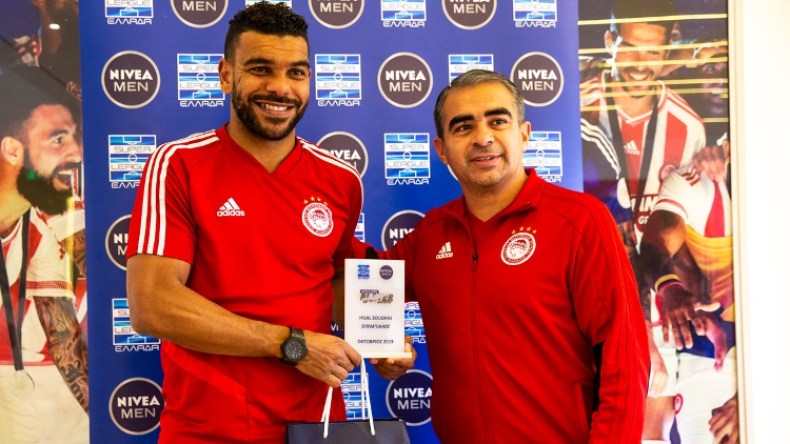 سوداني ينال جائزة أحسن لاعب في بطولة اليونان