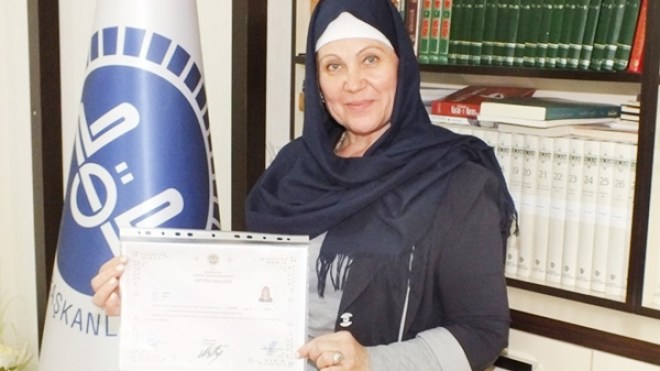 “عائشة الروسية”.. سائحة اعتنقت الإسلام في تركيا