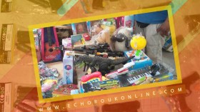 مسدسات ورشاشات وخناجر خطيرة تغزو سوق ألعاب العيد