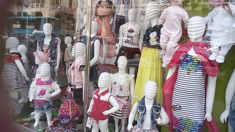 زيادات بـ 50 بالمائة في أسعار الملابس تصدم العائلات