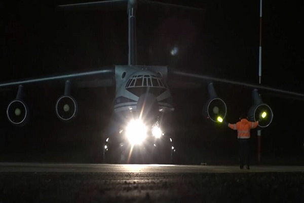 Aide russe à l’Italie: La Pologne interdit la Russie de survoler son espace aérien