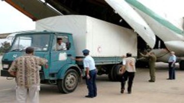Réception de la cargaison d’aide humanitaire algérienne par la Guinée