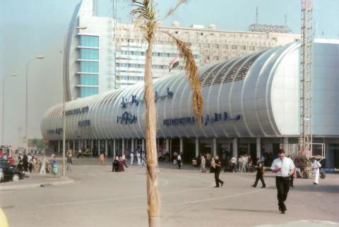 Les partis de la coalition dénoncent la décision égyptienne d’inclure l’Algérie dans la liste noire