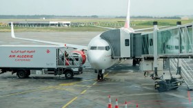 “الجوية الجزائرية” تفصل 10 تقنيي صيانة لرفضهم استئناف العمل