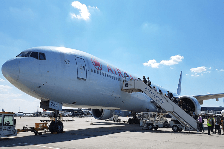 Commercial Flight To Evacuate Canadian Citizens From Algeria