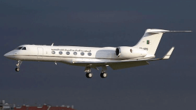 ميسي يشتري طائرة يستعملها الجيش الوطني الشعبي