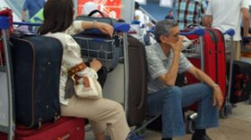 مدير الخطوط الجوية الجزائرية يرفض زيادة جديدة في الأجور