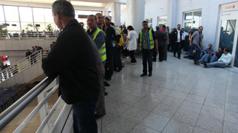 إدارة مطار الجزائر تستجيب للعمال المحتجين وتجهض الإضراب