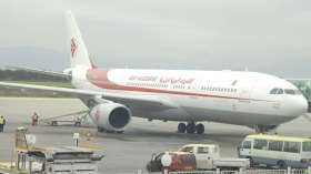 متابعة مسؤوليْن بالجوية الجزائرية في اختلاس أموال عمومية