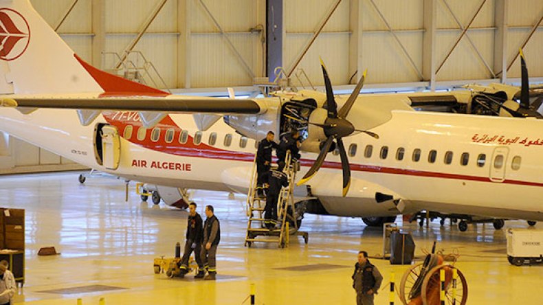 450 تقني بالجوية الجزائرية: إما زيادات الأجور أو وقف الرحلات!