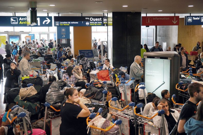 Emergency and anti-riots police in French airports to quell revolution of Algerian travelers