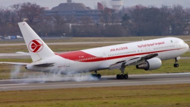 Algerian nationals in France due to protest by the Algerian flight company’s premises
