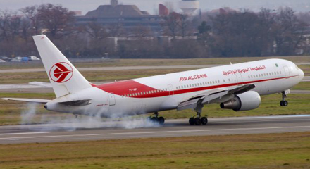 Algerian nationals in France due to protest by the Algerian flight company’s premises