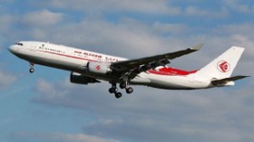 الخطوط التونسية أوفدت 28 موظفا للتكفل بالمعتمرين المتأخرين والجزائرية أوفدت 5 فقط!