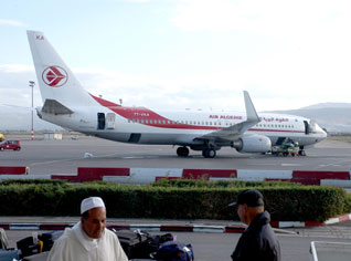 Algerian authorities open the sky  for private companies