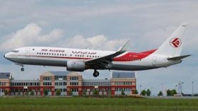 Customs seize 597.000 euros smuggled on board of a plane belonging to Air Algerie