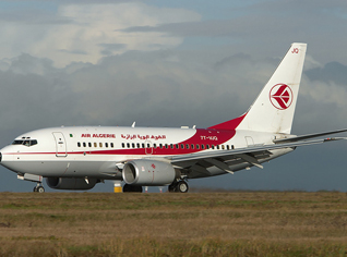 Air Algerie stewardesses warn over strike