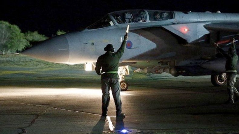 بريطانيا تدرس إرسال ألف جندي إلى ليبيا قريبا