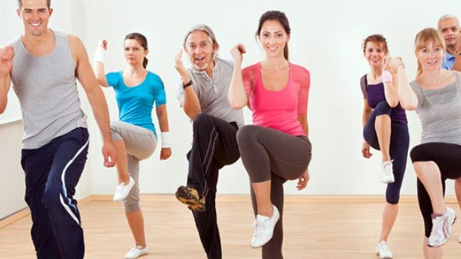 باسم الرياضة: جزائريات يرقصن في أحضان الرجال!