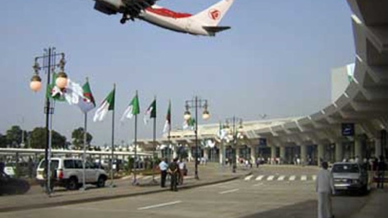 “اوكسفورد بيزنس غروب” يسجل توسع نشاط النقل الجوي في الجزائر