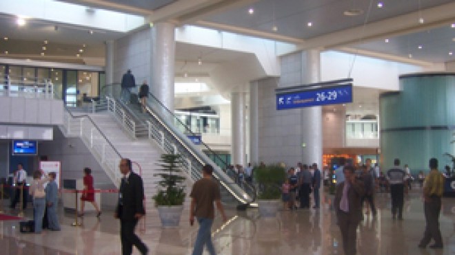 مطارات الجزائر الأكثر أمنا في العالم ونرفض الدروس من أيّ كان