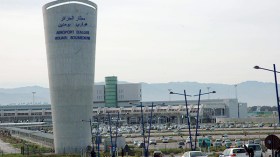 عمال مطار هواري بومدين يطالبون بتدخل وزير القطاع