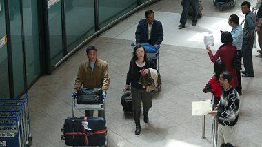 Massive departure of foreign workers from Algeria due to dwindling hard currency!