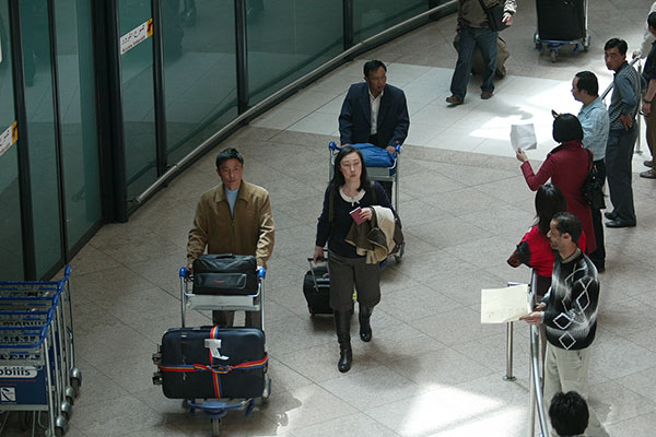 Massive departure of foreign workers from Algeria due to dwindling hard currency!