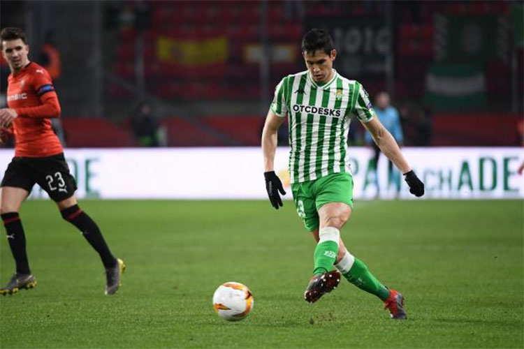 Real Betis Management Talks About Algeria International Aissa Mandy, Coronavirus