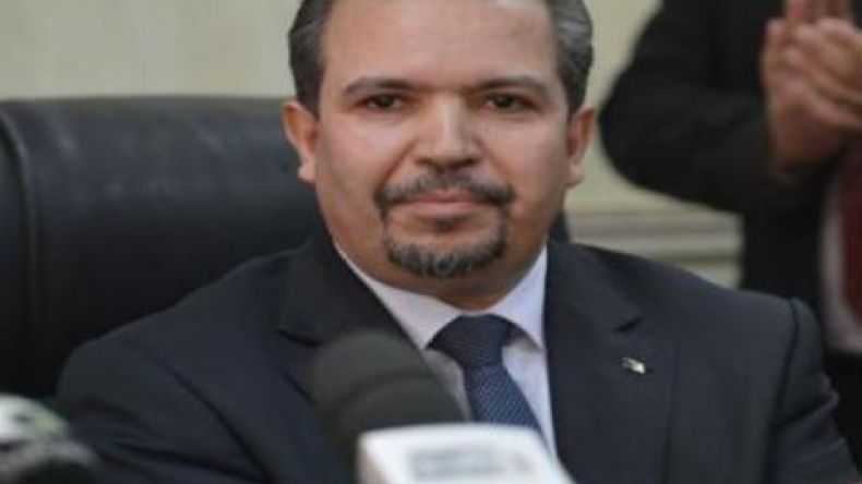 محمد عيسى: تحذيرات السعودية  غير ملزمة للجزائر
