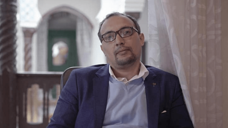 جراد يهنئ الروائي عبد الوهاب عيساوي