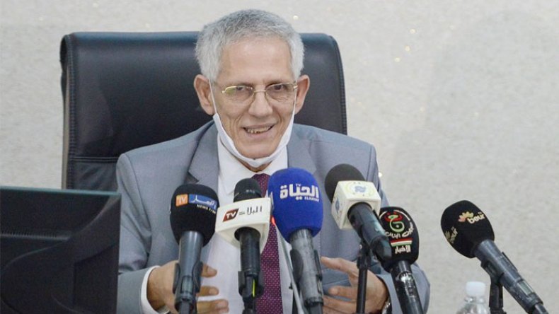 وزير الصناعة: لا نفرض على الوكلاء تاريخا محددا لإستيراد السيارات