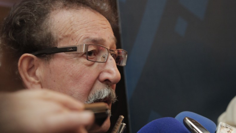 آيت منقلات ينفي تعامله مع سعاد ماسي ويعلن إطلاق ألبوم جديد شهر أفريل