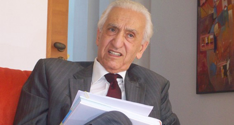 Aït Ahmed quitte la présidence du FFS