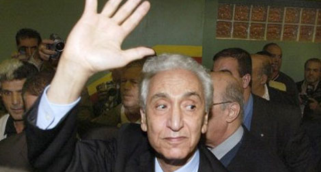Rapprochement FLN-FFS: réconciliation ou «deal» entre Bouteflika et Aït Ahmed ?