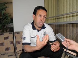 ES Setif coach Ait Djoudi packs his bag in Tunis after qualifier setback