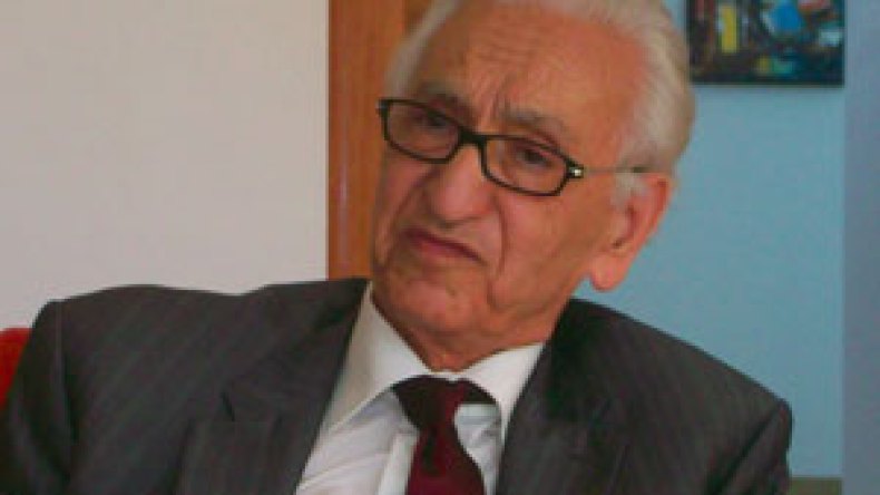 ‭ ‬آيت‭ ‬أحمد‭ ‬يعيّن‭ ‬علي‭ ‬لعسكري‭ ‬خلفا‭ ‬لكريم‭ ‬طابو‭ ‬بالآفافاس