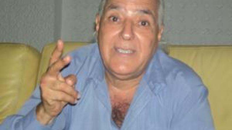 حكيم دكار “ياكل بعينيه” والجابوني “ساكن في الكوزينة”