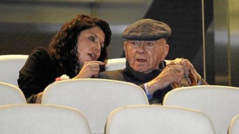 مثل المسلسلات المكسيكية…عجوز في أرذل العمر يتحدّث عن “الحب”!؟