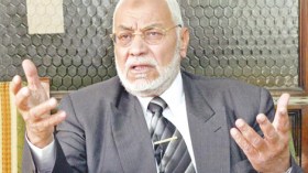مهدي عاكف : اتهامات شفيق كلام سفيه.. ولا يشرفني الرد على متهم