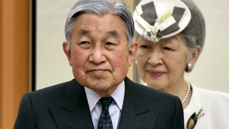 إمبراطور اليابان يلمّح إلى رغبته في التخلي عن العرش